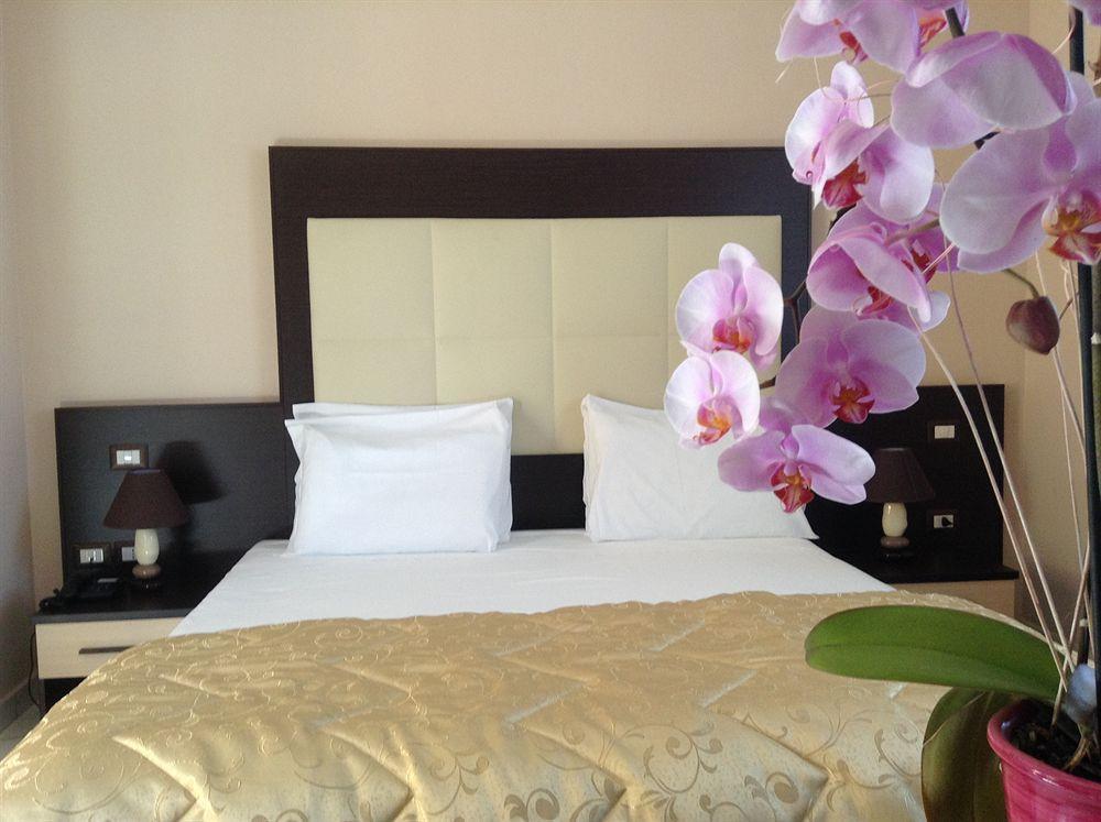De La Relais Hotel 3*
